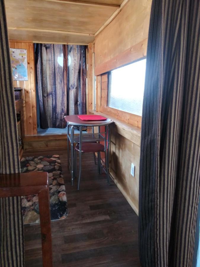 La Loma Del Chivo Llc Stone Cottage Alternative Building Marathon Eksteriør bilde
