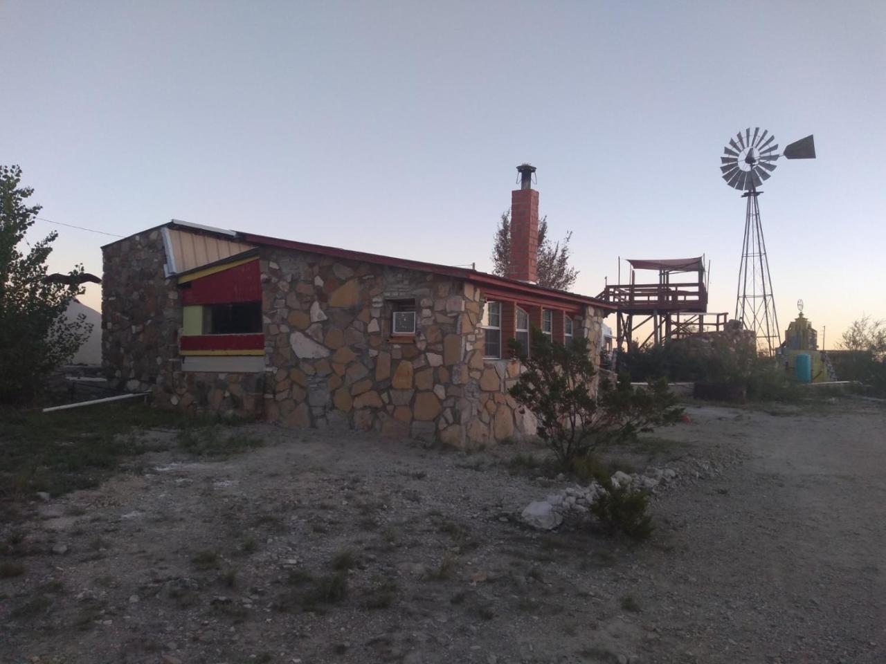 La Loma Del Chivo Llc Stone Cottage Alternative Building Marathon Eksteriør bilde