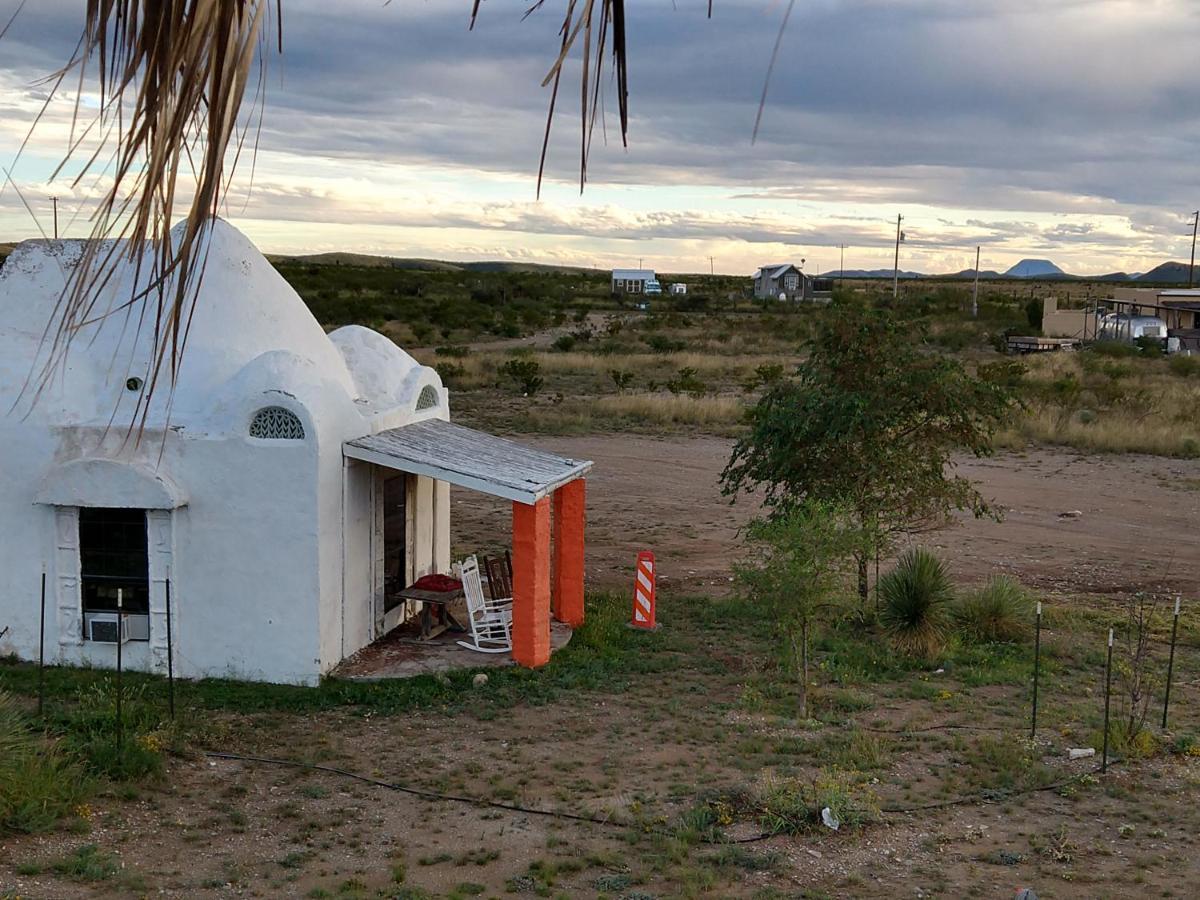 La Loma Del Chivo Llc Stone Cottage Alternative Building Marathon Eksteriør bilde